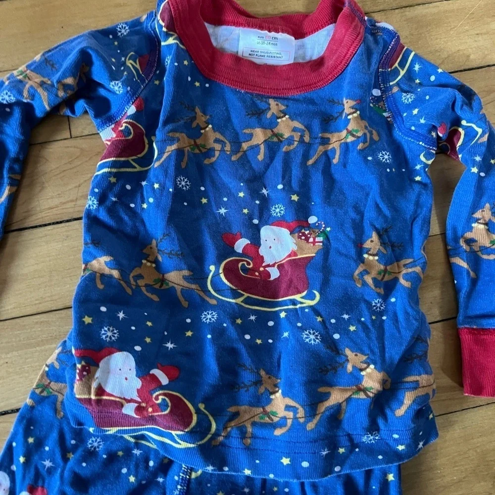 Hanna Andersson blue‎ two piece Santa sleigh pajama set